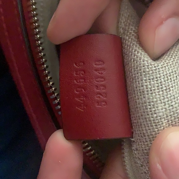 Red Gucci’s hand bag - Picture 10 of 14